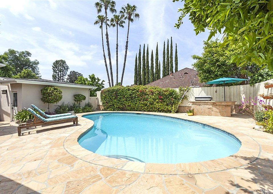 1st image of 23861 Califa St