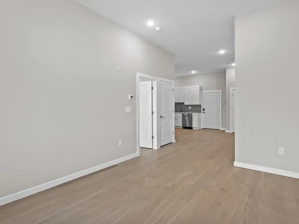 418 Jefferson Ave Unit 2, Bristol, PA 19007