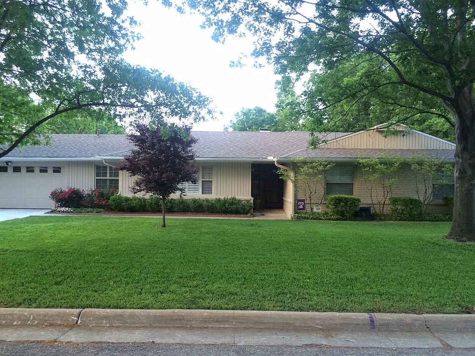 1st image of 4204 Lanark Ave