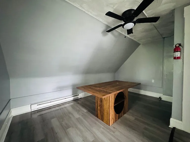 11521 Tuscora Ave — Photo 13