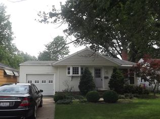 27889 Lincoln Rd, Bay Village, OH 44140