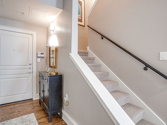 3rd image of 3333 Darcy St #2203