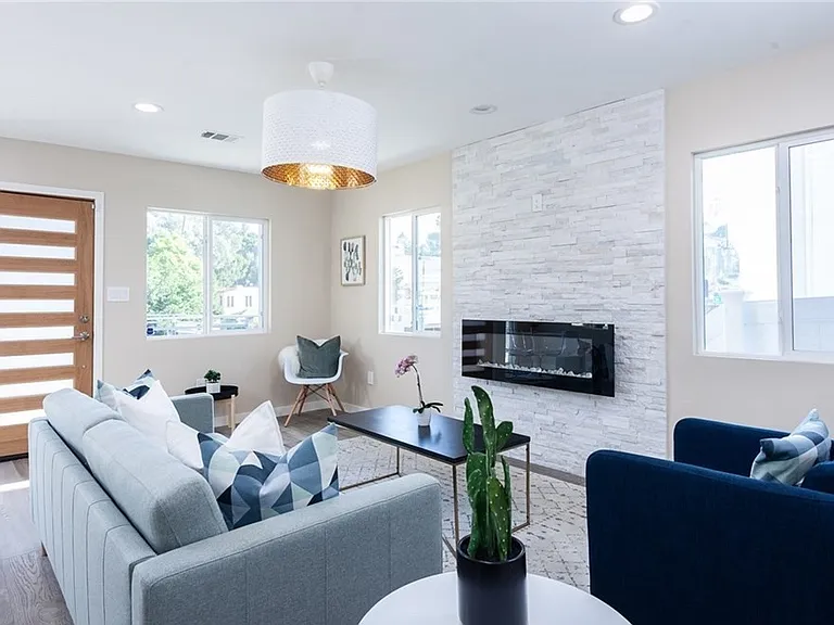 1307 Silver Lake Blvd — Photo 5