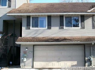 127 E South Dr, Circle Pines, MN 55014