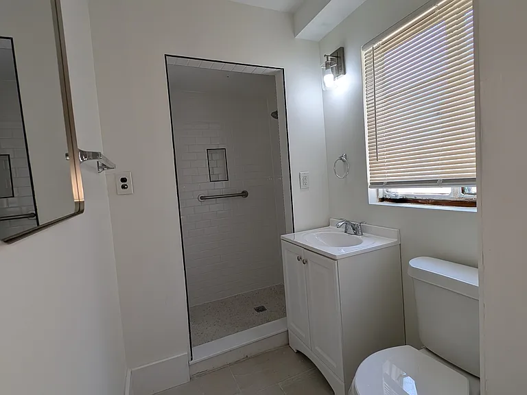 17530 Roselawn St #1 — Photo 14