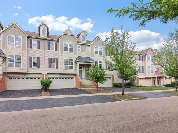 3345 Kentshire Cir, Aurora, IL 60504