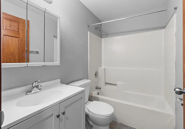 1534 Moraine Ter #2 — Photo 13