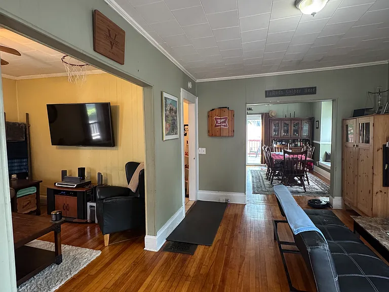 132 Tennyson Ave — Photo 7