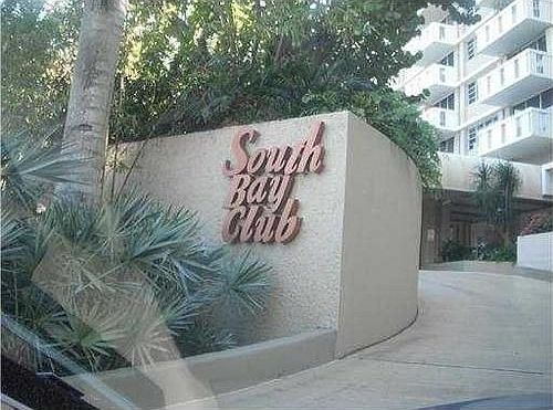 1st image of 800 West Ave APT 609
