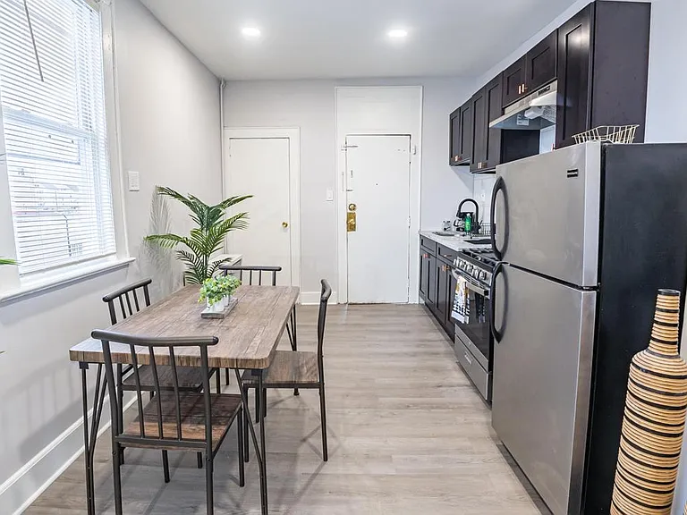 62 Van Buren St #3 — Photo 1