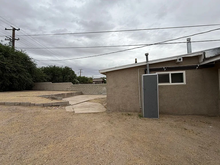 1440 Nancy St — Photo 41