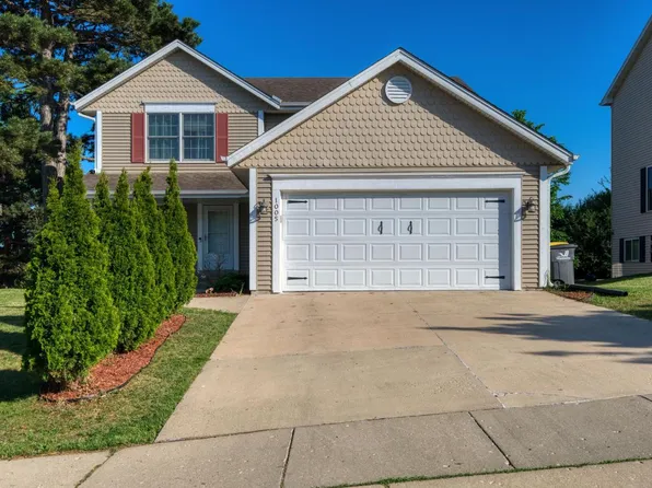 1005 Dresser AVENUE, Waukesha, WI 53188