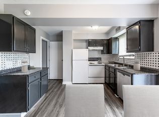 113 Holl Rd NE #17991013, North Canton, OH 44720