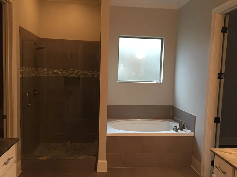 1920 Hunters Ridge Dr — Photo 5