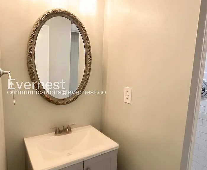 3217 Plaza Cir — Photo 17
