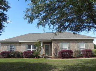 100 Designer Cir, Dothan, AL 36303