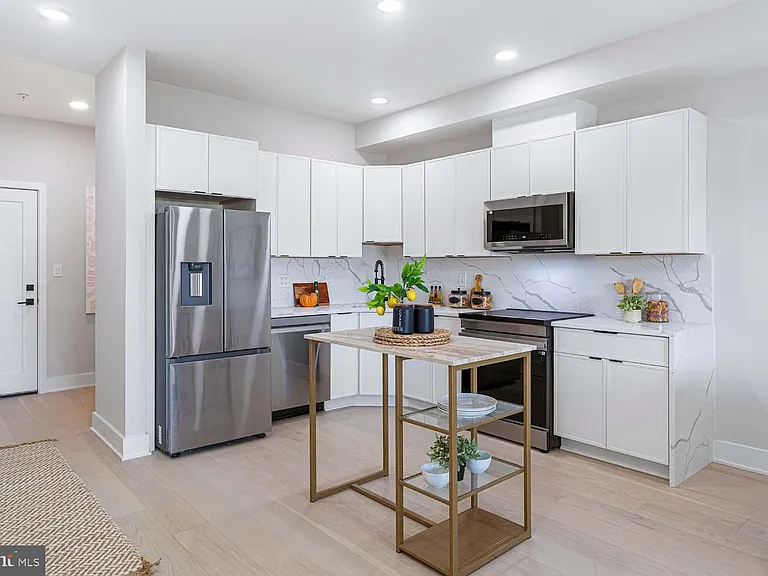 1516 E Capitol St NE #1 — Photo 10