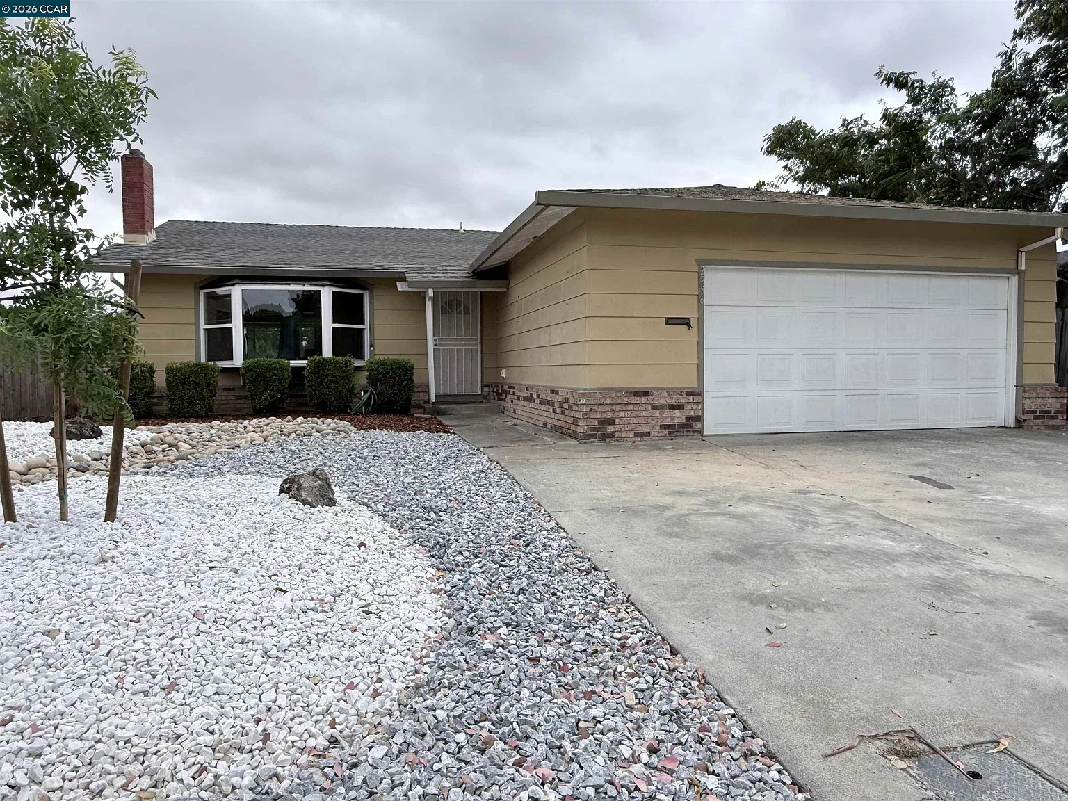 4 bed, 1608 sqft, $2,900 — Photo 1