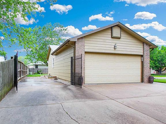 4th image of 11827 W Bella Vista Ct