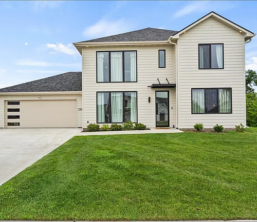 2240 N Traveller Dr Photo 1