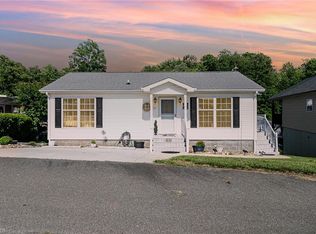 161 Badin Lake Cir, New London, NC 28127