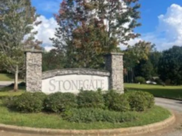 21 Stonegate Cir, Lincoln, AL 35096