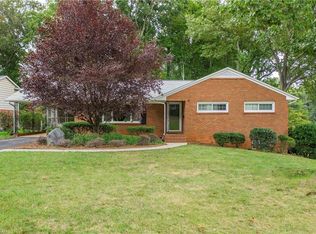 1415 Berwick Rd, Winston Salem, NC 27103