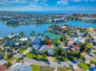 371 Bath Club Blvd N, North Redington Beach, FL 33708