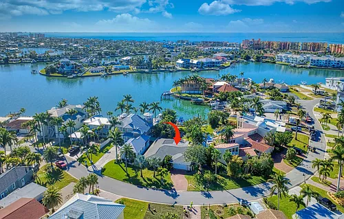 371 Bath Club Blvd N Photo 1