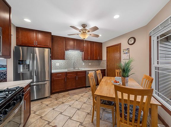 2nd image of 59 Bosworth Dr