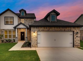 805 Feather Edge Dr, Springtown, TX 76082