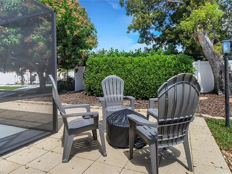 701 N Barfield Dr — Photo 35