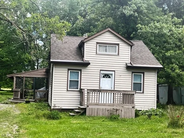 8725 Stearns Rd, Olmsted Township, OH 44138