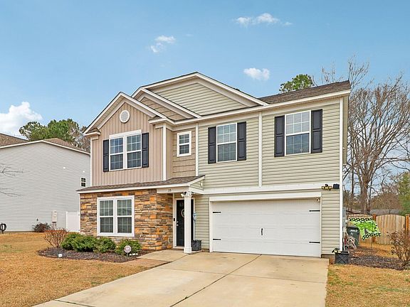 3rd image of 35 Whitetail Cir