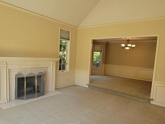 3rd image of 14136 NE 27th St