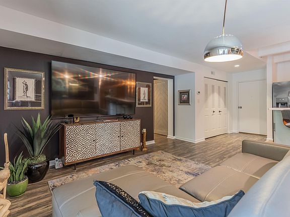 2nd image of 600 S Cullen Ave APT 204