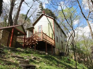 62 Douglas St, Eureka Springs, AR 72632