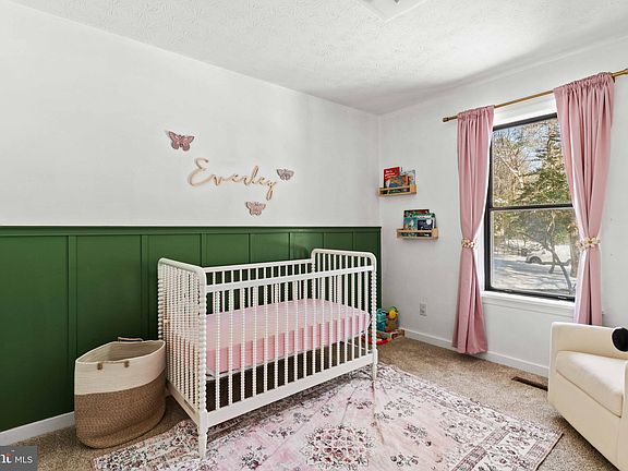 5th image of 44533 White Pine Ct