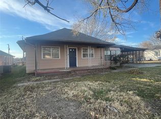 408 S 3rd Ave, Stroud, OK 74079