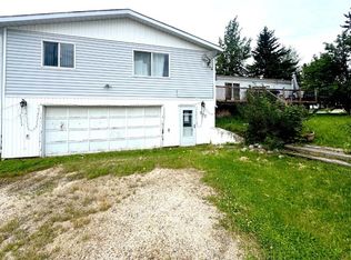 517 N 3rd Ave, Fox Creek, AB T0H 1P0