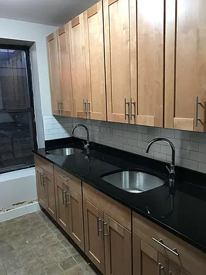 Rented by Mdays Realty | media 9