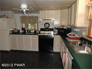 4th image of 103 Mountain Ash Dr