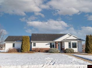 505 13th Ave NE, Waseca, MN 56093