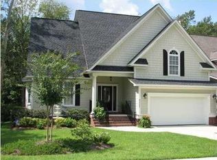 8625 Woodland Walk, North Charleston, SC 29420