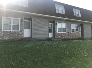 6536 Cedar St, Davenport, IA 52806