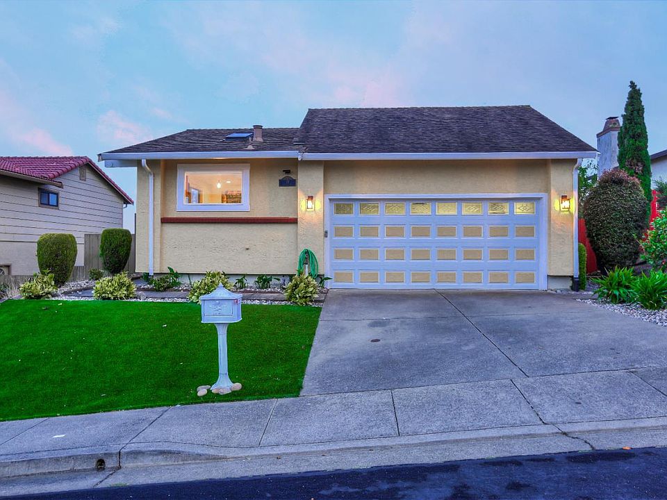 1st image of 31 Seville Way