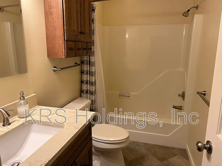 2030 Hawksbill Rd — Photo 10