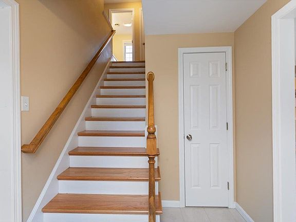 2nd image of 98 Dublin Avenue
