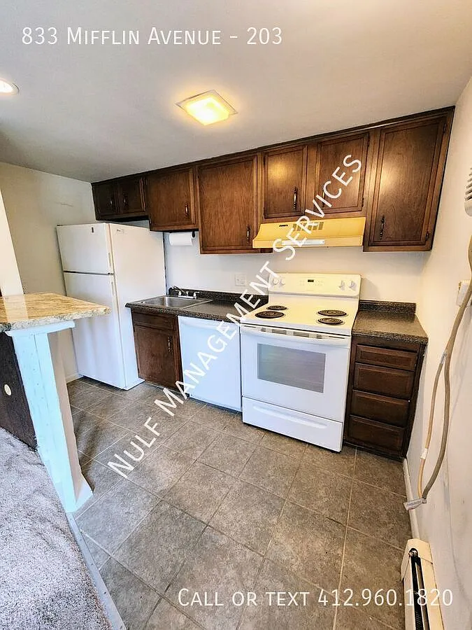 1 bed, 1 bath in Regent Square — Photo 1