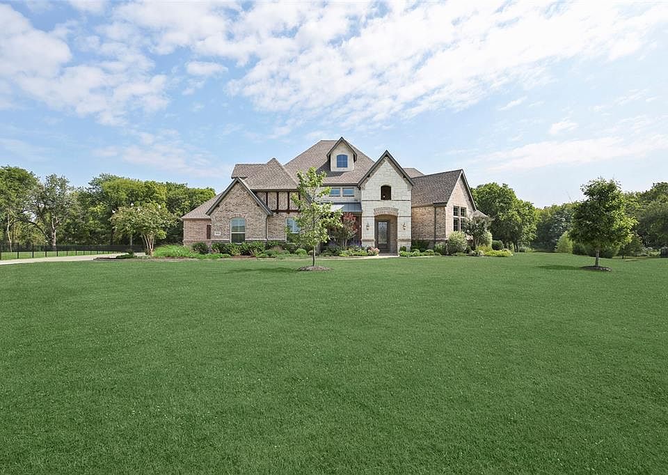 1st image of 800 Ashton Ct